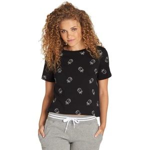 Element ‘Falling For You’ Cropped Tee